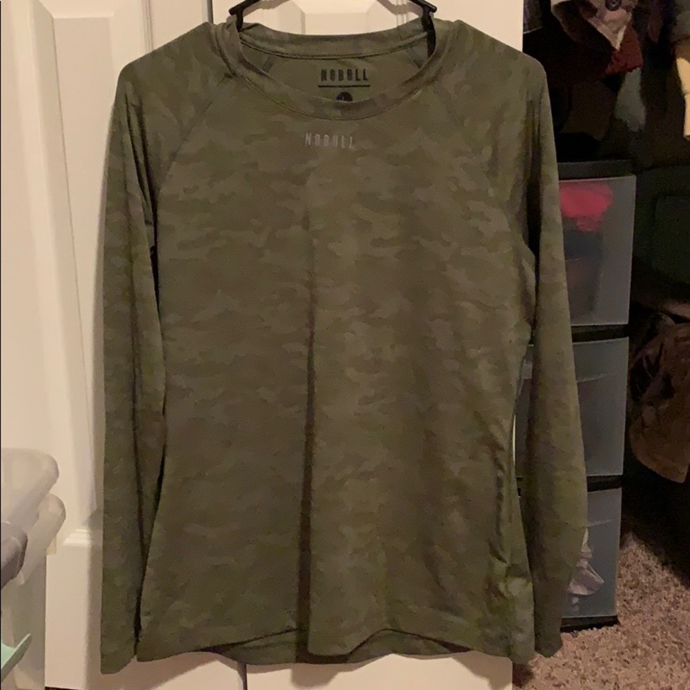 Women’s NoBull camo long sleeve shirt